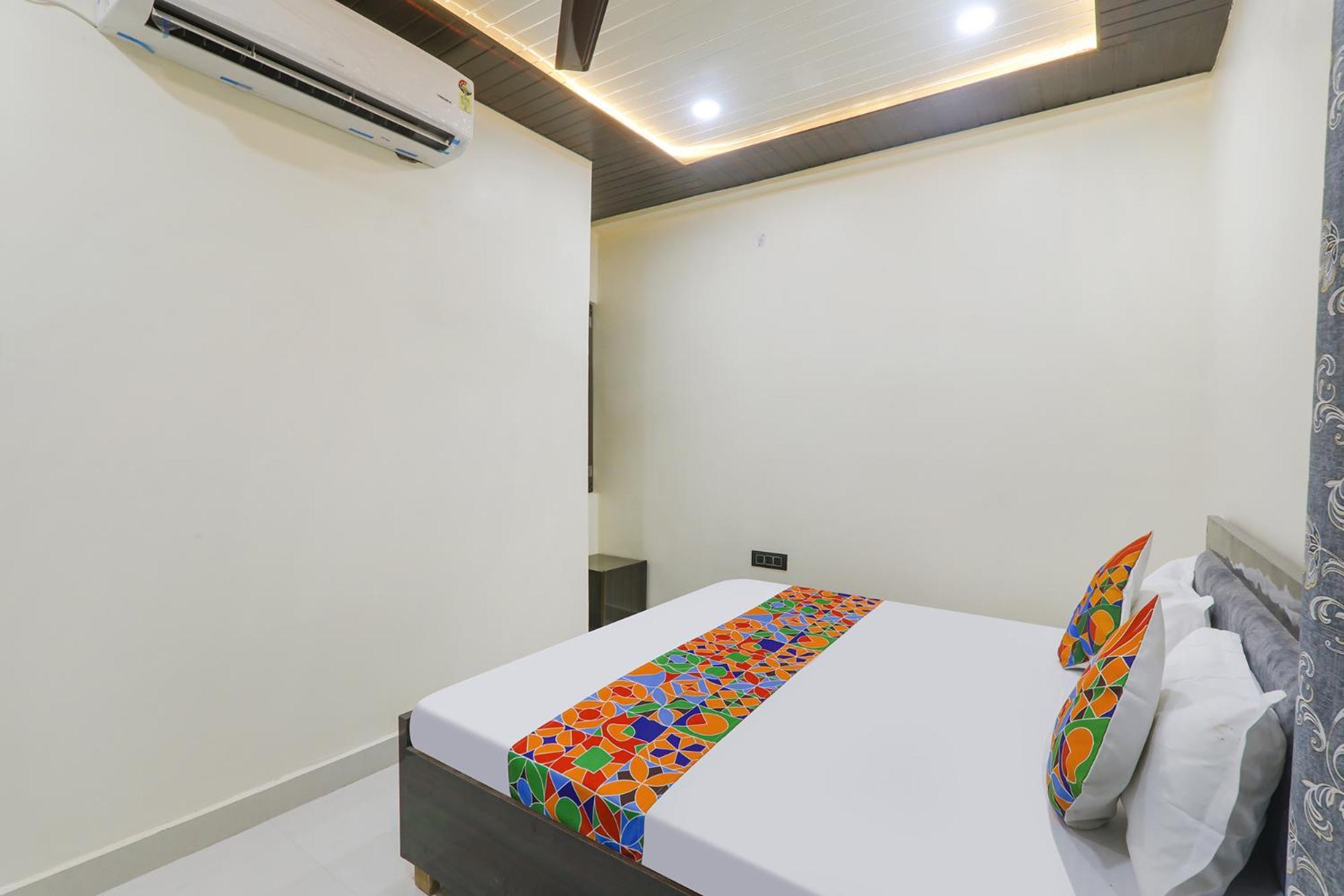 Fabexpress Awadh Inn - 400M From Shri Ram Janam Bhumi Ayodhya ภายนอก รูปภาพ